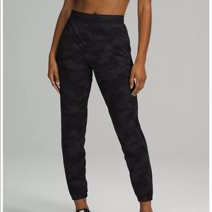 Adapted State High-Rise Jogger